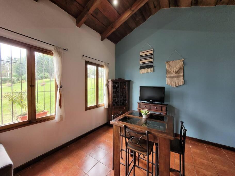 Amplia casa Antigua Guatemala con pérgola y jardín Vila Exterior foto