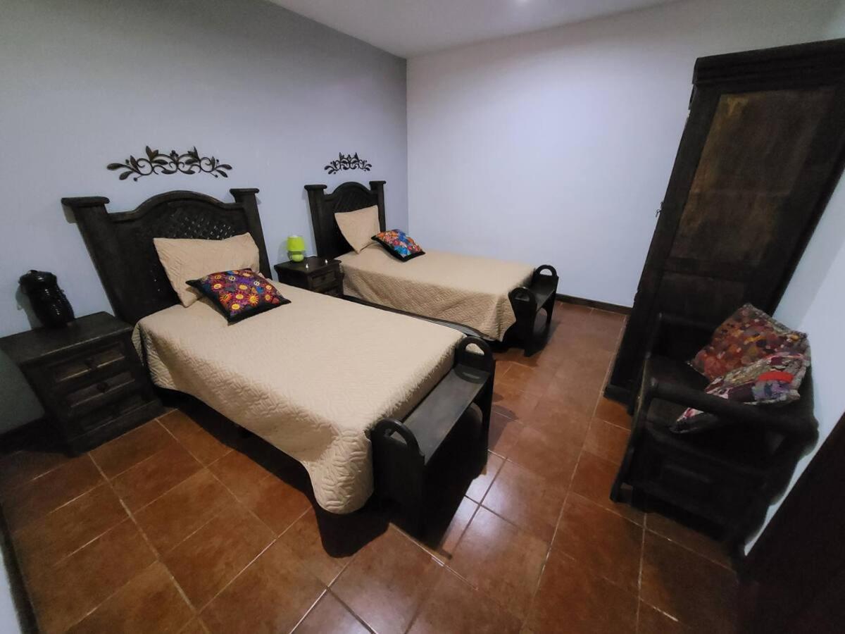 Amplia casa Antigua Guatemala con pérgola y jardín Vila Exterior foto